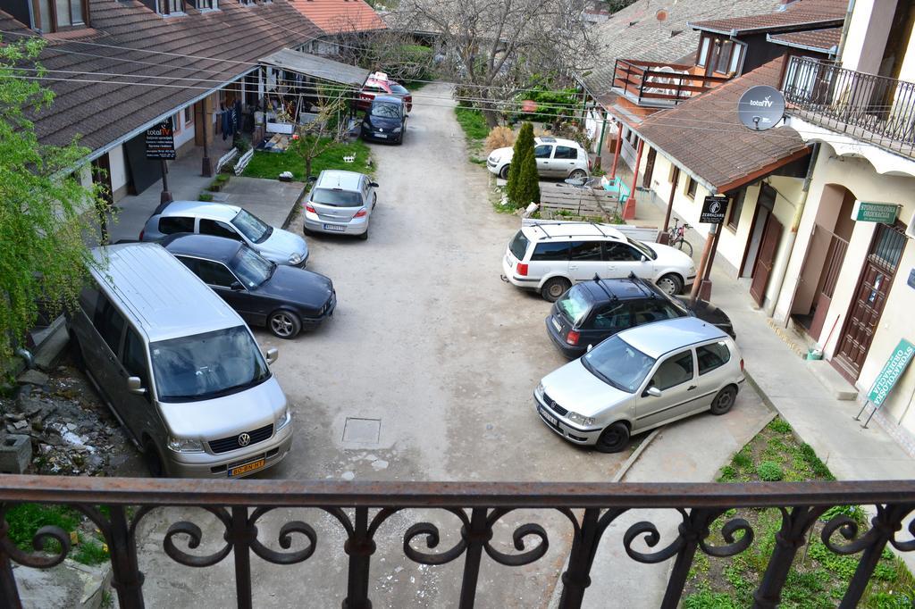 Apartment Kiki Novi Sad Exteriör bild